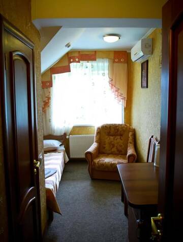 Фото номера Стандартный семейный номер Мотели Motel Kurortnyy &amp; SPA г. Шкло 2