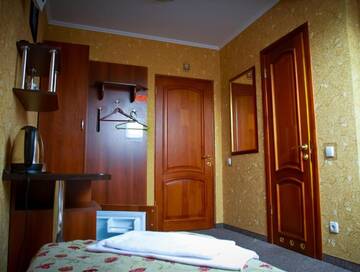 Фото номера Классический трехместный номер Мотели Motel Kurortnyy &amp; SPA г. Шкло 3