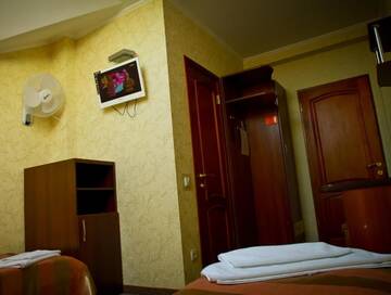 Фото номера Двухместный номер с 2 отдельными кроватями Мотели Motel Kurortnyy &amp; SPA г. Шкло 4