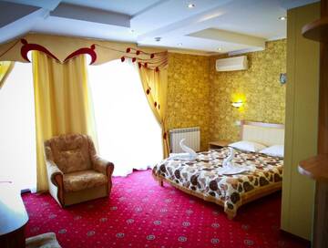 Фото номера Люкс с видом на озеро Мотели Motel Kurortnyy &amp; SPA г. Шкло 8