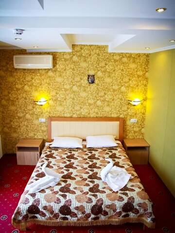 Фото номера Люкс с видом на озеро Мотели Motel Kurortnyy &amp; SPA г. Шкло 16